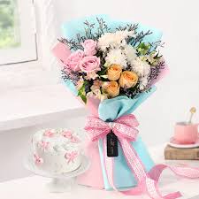 Love Rose Arrangement Sweet Cake