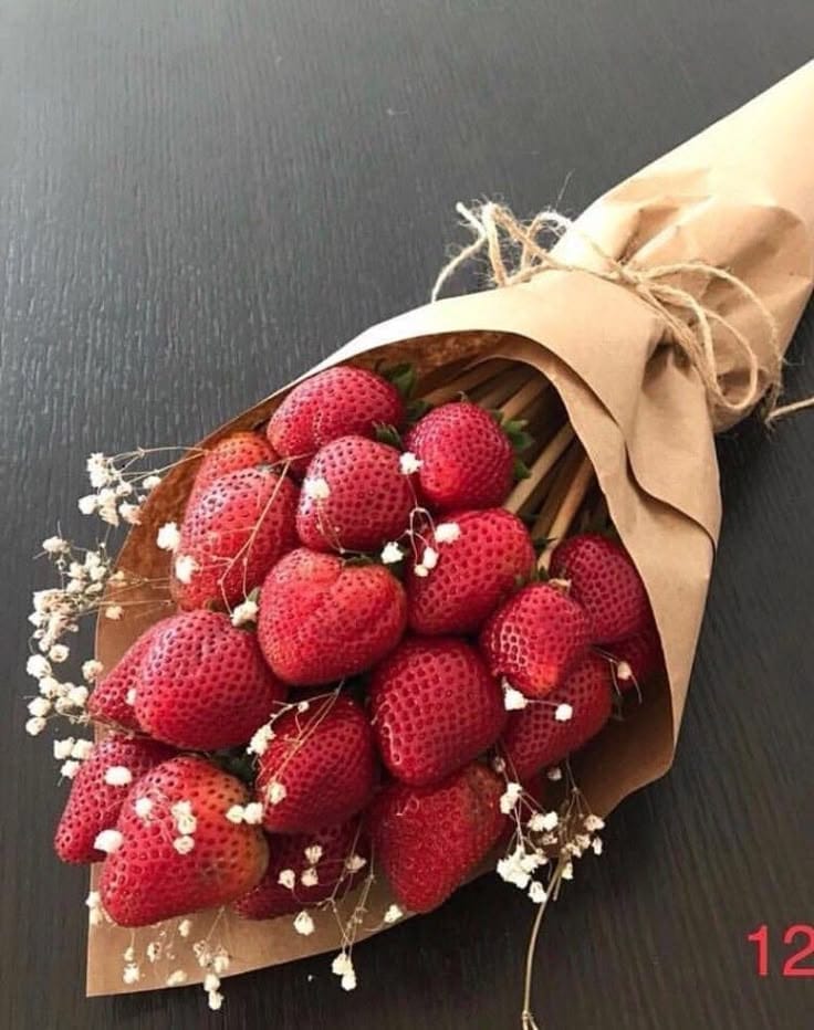 Sweetheart Strawberry Bunch