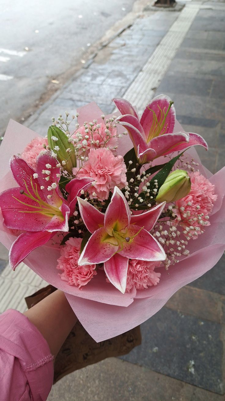 Oriental Lilies & Carnations